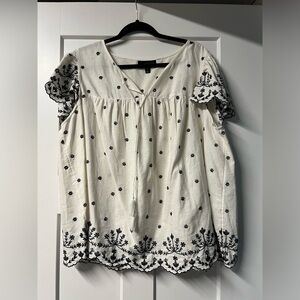 Lane Bryant size 14 embroidered top.